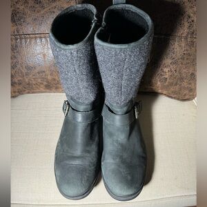 UGG Boots with side zipper